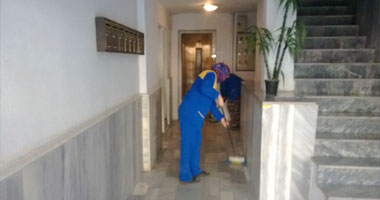 Arhavi Apartman temizliğinde, koridorlar, merdiven ve korkulukları, kapı kenarları, asansör, camlar vb. her yeri ve belkide bugüne kadar hiç temizlenmemiş yerleri titizlikle temizliyoruz.